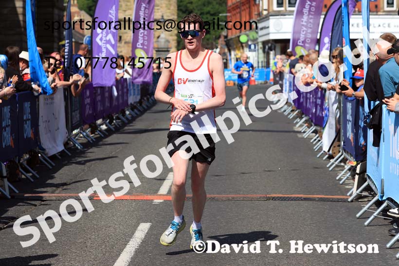 The 2024 Morpeth 10k Road Race.  Photo: David T. Hewitson/Sports for All Pics